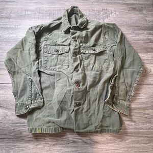 Military Field Shirt Mens M Olive Green OG-107 Paint Splatter Distressed Vintage
